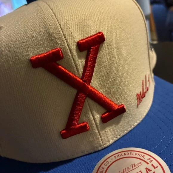 Malcom X Mitchell & Ness Detroit Pistons X Paper Planes 1965 Snapback Hat Rare - Picture 11 of 14